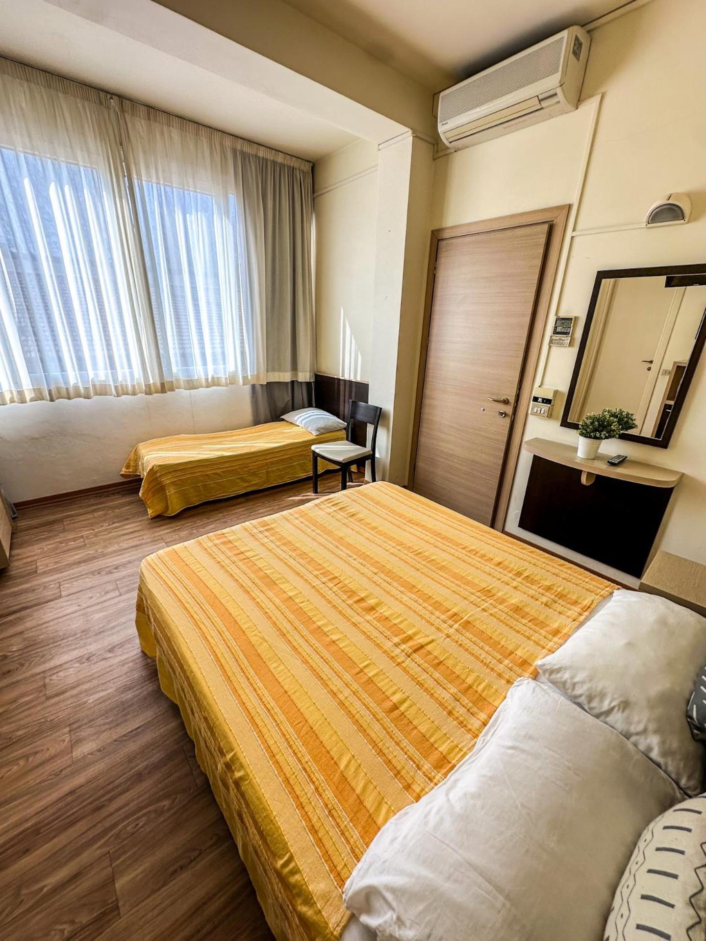 Hotel & Residence Parador Cesena Bagian luar foto